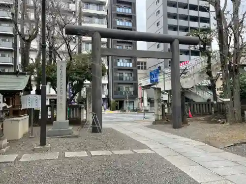 亀戸 香取神社の{uncategorized: "未分類", other: "その他", undefined: "問題あり", building: "その他建物", grave: "お墓", sacred_gate: "鳥居", guardian: "狛犬", statue: "像", buddha: "仏像", history: "歴史", nature: "自然", garden: "庭園", animal: "動物", pagoda: "塔", temizu: "手水舎", mountain_gate: "山門・神門", sanctuary: "本殿・本堂", subordinate: "末社・摂社", art: "芸術", scenery: "景色", jizo: "地蔵", ema: "絵馬", goshuin: "御朱印", omikuji: "おみくじ", items: "授与品その他", amulet: "お守り", goshuincho: "御朱印帳", eats: "食事", festival: "お祭り", votive_dance: "神楽", shichigosan: "七五三参", wedding: "結婚式", experience: "体験その他", initially: "初詣", around: "周辺", anti_infection: "感染症対策"}