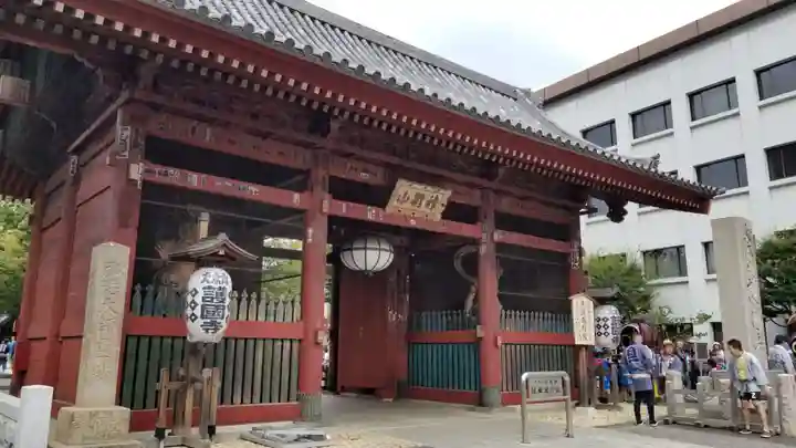 護国寺の山門・神門