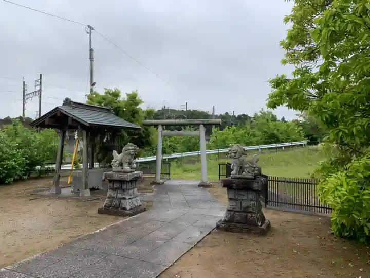 神明神社の狛犬