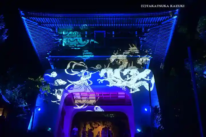 江島神社の山門・神門