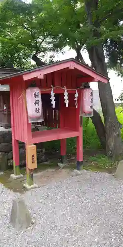 石坐神社の末社・摂社
