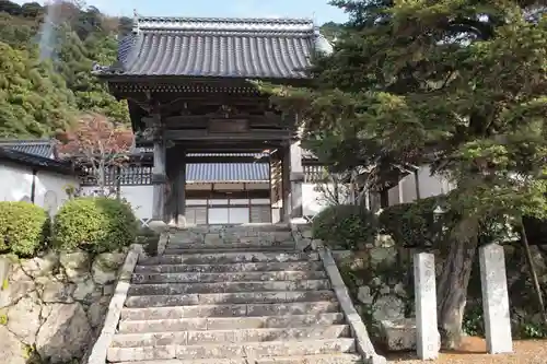 医光寺の山門・神門