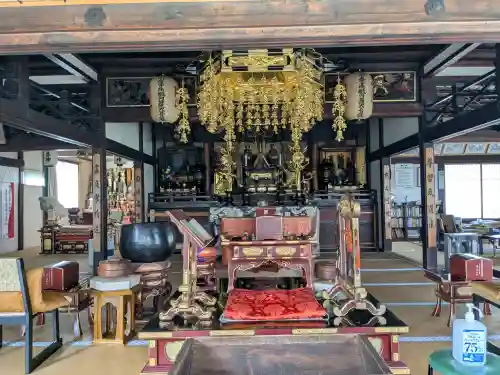 専養寺の{uncategorized: "未分類", other: "その他", undefined: "問題あり", building: "その他建物", grave: "お墓", sacred_gate: "鳥居", guardian: "狛犬", statue: "像", buddha: "仏像", history: "歴史", nature: "自然", garden: "庭園", animal: "動物", pagoda: "塔", temizu: "手水舎", mountain_gate: "山門・神門", sanctuary: "本殿・本堂", subordinate: "末社・摂社", art: "芸術", scenery: "景色", jizo: "地蔵", ema: "絵馬", goshuin: "御朱印", omikuji: "おみくじ", items: "授与品その他", amulet: "お守り", goshuincho: "御朱印帳", eats: "食事", festival: "お祭り", votive_dance: "神楽", shichigosan: "七五三参", wedding: "結婚式", experience: "体験その他", initially: "初詣", around: "周辺", anti_infection: "感染症対策"}