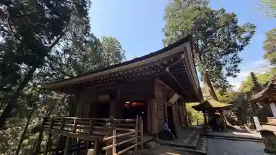 室生寺奥の院の{uncategorized: "未分類", other: "その他", undefined: "問題あり", building: "その他建物", grave: "お墓", sacred_gate: "鳥居", guardian: "狛犬", statue: "像", buddha: "仏像", history: "歴史", nature: "自然", garden: "庭園", animal: "動物", pagoda: "塔", temizu: "手水舎", mountain_gate: "山門・神門", sanctuary: "本殿・本堂", subordinate: "末社・摂社", art: "芸術", scenery: "景色", jizo: "地蔵", ema: "絵馬", goshuin: "御朱印", omikuji: "おみくじ", items: "授与品その他", amulet: "お守り", goshuincho: "御朱印帳", eats: "食事", festival: "お祭り", votive_dance: "神楽", shichigosan: "七五三参", wedding: "結婚式", experience: "体験その他", initially: "初詣", around: "周辺", anti_infection: "感染症対策"}
