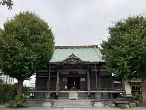 信隆寺の本殿・本堂