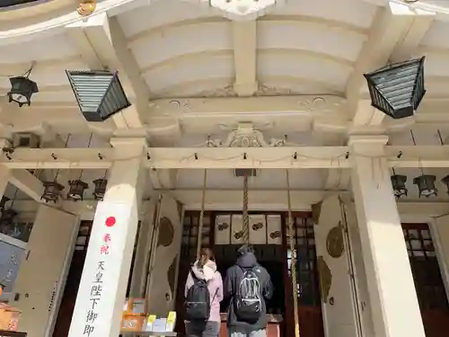 難波八阪神社の本殿