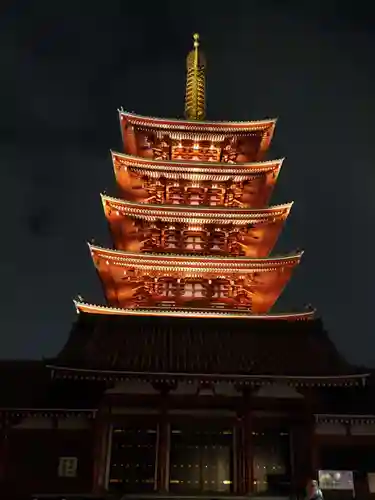 浅草寺の塔