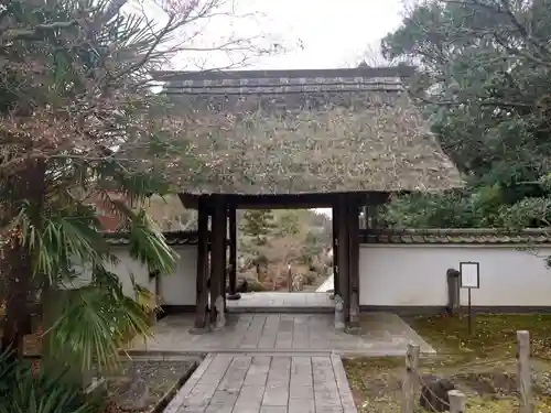 大聖寺（土浦大師不動尊）の山門・神門
