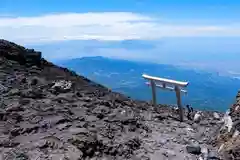 富士山頂上久須志神社の鳥居