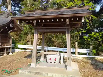 三熊神社の手水舎