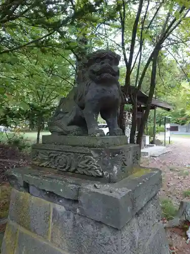 神楽神社の狛犬