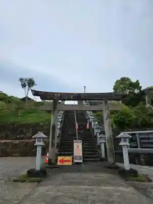 門川神社の{uncategorized: "未分類", other: "その他", undefined: "問題あり", building: "その他建物", grave: "お墓", sacred_gate: "鳥居", guardian: "狛犬", statue: "像", buddha: "仏像", history: "歴史", nature: "自然", garden: "庭園", animal: "動物", pagoda: "塔", temizu: "手水舎", mountain_gate: "山門・神門", sanctuary: "本殿・本堂", subordinate: "末社・摂社", art: "芸術", scenery: "景色", jizo: "地蔵", ema: "絵馬", goshuin: "御朱印", omikuji: "おみくじ", items: "授与品その他", amulet: "お守り", goshuincho: "御朱印帳", eats: "食事", festival: "お祭り", votive_dance: "神楽", shichigosan: "七五三参", wedding: "結婚式", experience: "体験その他", initially: "初詣", around: "周辺", anti_infection: "感染症対策"}