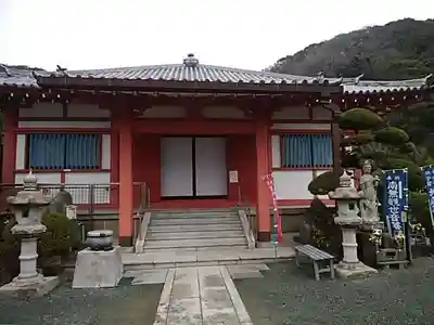 光照寺の本殿・本堂