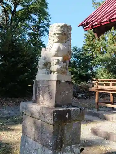 諏訪神社の狛犬