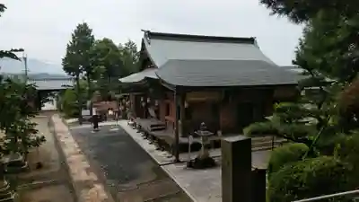 慈尊院の本殿・本堂