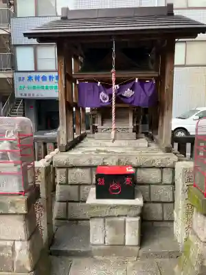 二ツ谷稲荷神社の{uncategorized: "未分類", other: "その他", undefined: "問題あり", building: "その他建物", grave: "お墓", sacred_gate: "鳥居", guardian: "狛犬", statue: "像", buddha: "仏像", history: "歴史", nature: "自然", garden: "庭園", animal: "動物", pagoda: "塔", temizu: "手水舎", mountain_gate: "山門・神門", sanctuary: "本殿・本堂", subordinate: "末社・摂社", art: "芸術", scenery: "景色", jizo: "地蔵", ema: "絵馬", goshuin: "御朱印", omikuji: "おみくじ", items: "授与品その他", amulet: "お守り", goshuincho: "御朱印帳", eats: "食事", festival: "お祭り", votive_dance: "神楽", shichigosan: "七五三参", wedding: "結婚式", experience: "体験その他", initially: "初詣", around: "周辺", anti_infection: "感染症対策"}