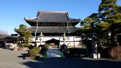 花岳寺の本殿・本堂