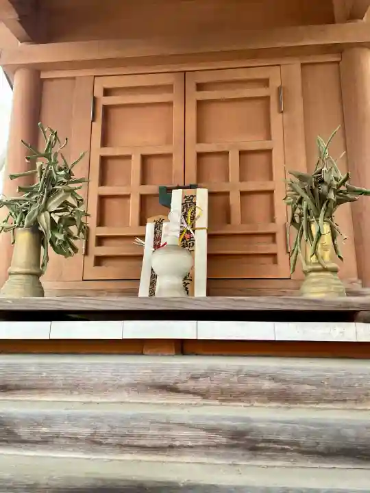 胡桃下稲荷神社の{uncategorized: "未分類", other: "その他", undefined: "問題あり", building: "その他建物", grave: "お墓", sacred_gate: "鳥居", guardian: "狛犬", statue: "像", buddha: "仏像", history: "歴史", nature: "自然", garden: "庭園", animal: "動物", pagoda: "塔", temizu: "手水舎", mountain_gate: "山門・神門", sanctuary: "本殿・本堂", subordinate: "末社・摂社", art: "芸術", scenery: "景色", jizo: "地蔵", ema: "絵馬", goshuin: "御朱印", omikuji: "おみくじ", items: "授与品その他", amulet: "お守り", goshuincho: "御朱印帳", eats: "食事", festival: "お祭り", votive_dance: "神楽", shichigosan: "七五三参", wedding: "結婚式", experience: "体験その他", initially: "初詣", around: "周辺", anti_infection: "感染症対策"}