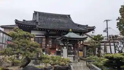 興徳寺の本殿・本堂