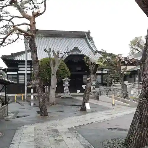 東顕寺の本殿・本堂