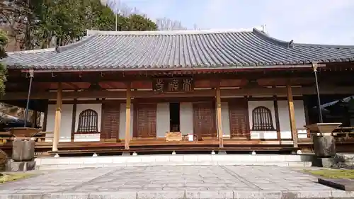 崇禅寺の本殿・本堂