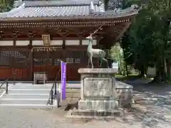 大谷神社（大泉）の狛犬