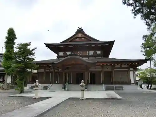 誕生寺の本殿