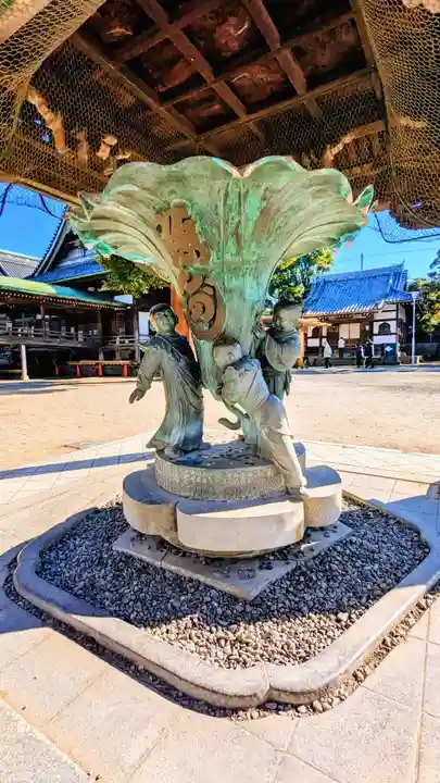 題経寺(柴又帝釈天)の像