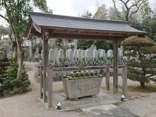 西光寺の手水舎