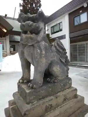 烈々布神社の狛犬