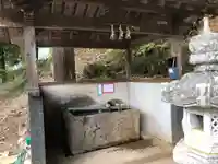 苅田彦神社の手水舎