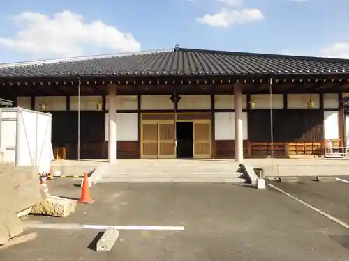 新成寺の本殿・本堂