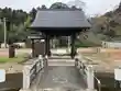 専称寺の山門