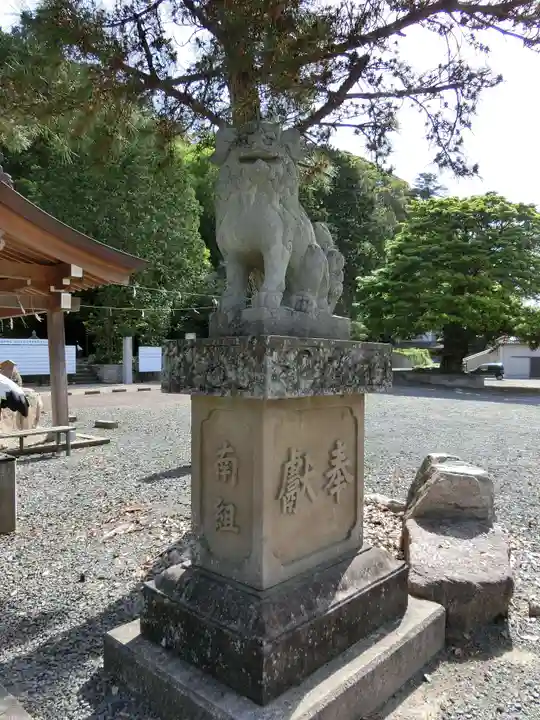 石見国一宮 物部神社の狛犬