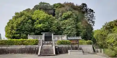 天武天皇・持統天皇陵（檜隈大内陵）(奈良県)