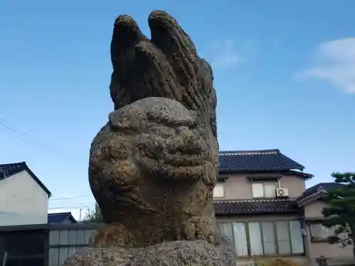 桂神社の狛犬