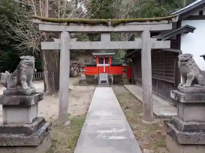 宇太水分神社(中社)の{uncategorized: "未分類", other: "その他", undefined: "問題あり", building: "その他建物", grave: "お墓", sacred_gate: "鳥居", guardian: "狛犬", statue: "像", buddha: "仏像", history: "歴史", nature: "自然", garden: "庭園", animal: "動物", pagoda: "塔", temizu: "手水舎", mountain_gate: "山門・神門", sanctuary: "本殿・本堂", subordinate: "末社・摂社", art: "芸術", scenery: "景色", jizo: "地蔵", ema: "絵馬", goshuin: "御朱印", omikuji: "おみくじ", items: "授与品その他", amulet: "お守り", goshuincho: "御朱印帳", eats: "食事", festival: "お祭り", votive_dance: "神楽", shichigosan: "七五三参", wedding: "結婚式", experience: "体験その他", initially: "初詣", around: "周辺", anti_infection: "感染症対策"}