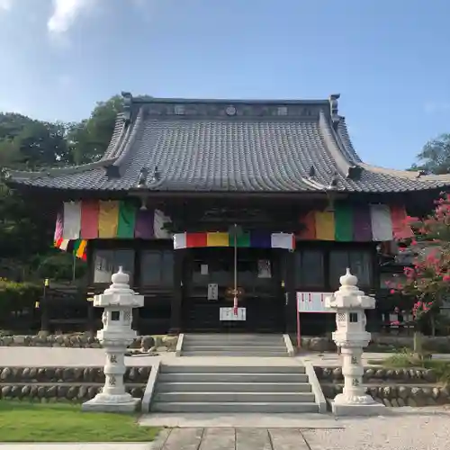 埼玉厄除け開運大師・龍泉寺（切り絵御朱印発祥の寺）の本殿