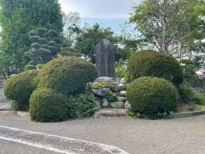 明性寺の{uncategorized: "未分類", other: "その他", undefined: "問題あり", building: "その他建物", grave: "お墓", sacred_gate: "鳥居", guardian: "狛犬", statue: "像", buddha: "仏像", history: "歴史", nature: "自然", garden: "庭園", animal: "動物", pagoda: "塔", temizu: "手水舎", mountain_gate: "山門・神門", sanctuary: "本殿・本堂", subordinate: "末社・摂社", art: "芸術", scenery: "景色", jizo: "地蔵", ema: "絵馬", goshuin: "御朱印", omikuji: "おみくじ", items: "授与品その他", amulet: "お守り", goshuincho: "御朱印帳", eats: "食事", festival: "お祭り", votive_dance: "神楽", shichigosan: "七五三参", wedding: "結婚式", experience: "体験その他", initially: "初詣", around: "周辺", anti_infection: "感染症対策"}