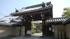 源聖寺の山門