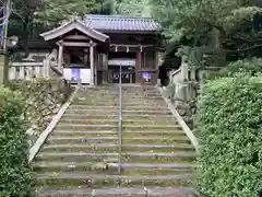 石土神社の山門