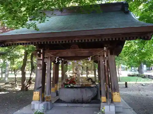 彌彦神社　(伊夜日子神社)の手水舎