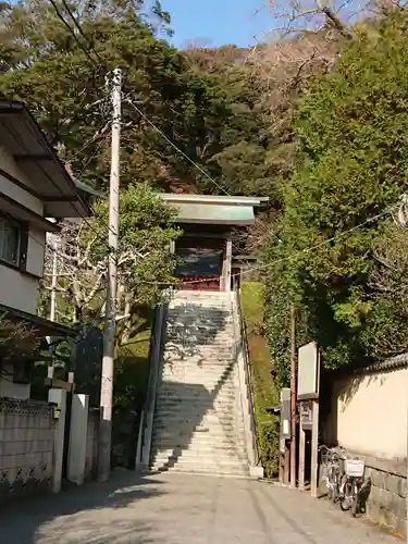 荏柄天神社の山門・神門