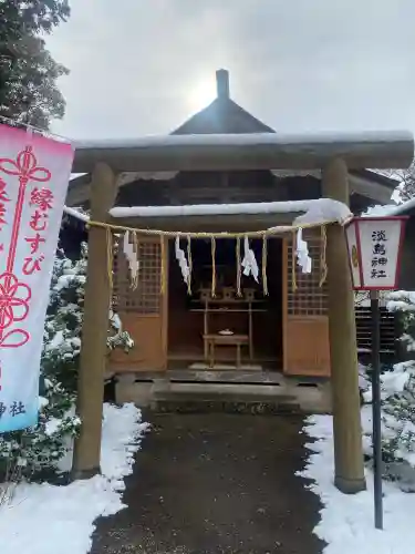 水戸八幡宮の{uncategorized: "未分類", other: "その他", undefined: "問題あり", building: "その他建物", grave: "お墓", sacred_gate: "鳥居", guardian: "狛犬", statue: "像", buddha: "仏像", history: "歴史", nature: "自然", garden: "庭園", animal: "動物", pagoda: "塔", temizu: "手水舎", mountain_gate: "山門・神門", sanctuary: "本殿・本堂", subordinate: "末社・摂社", art: "芸術", scenery: "景色", jizo: "地蔵", ema: "絵馬", goshuin: "御朱印", omikuji: "おみくじ", items: "授与品その他", amulet: "お守り", goshuincho: "御朱印帳", eats: "食事", festival: "お祭り", votive_dance: "神楽", shichigosan: "七五三参", wedding: "結婚式", experience: "体験その他", initially: "初詣", around: "周辺", anti_infection: "感染症対策"}