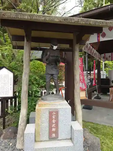 玉村八幡宮の像