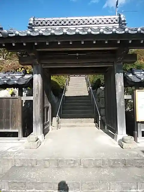 高松山観音寺の山門・神門