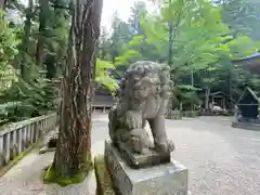 宝登山神社の狛犬