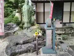 寳珠院（常楽寺）の像