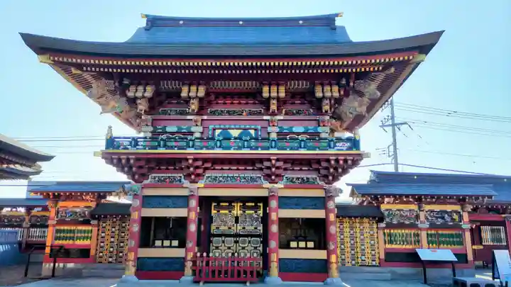 大杉神社の山門・神門
