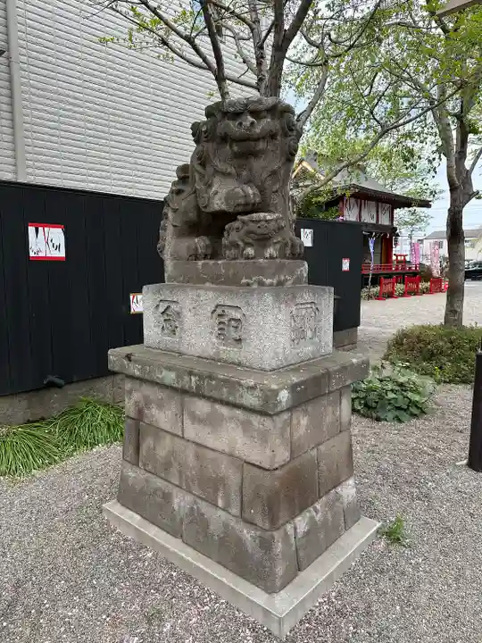 鴻神社の狛犬